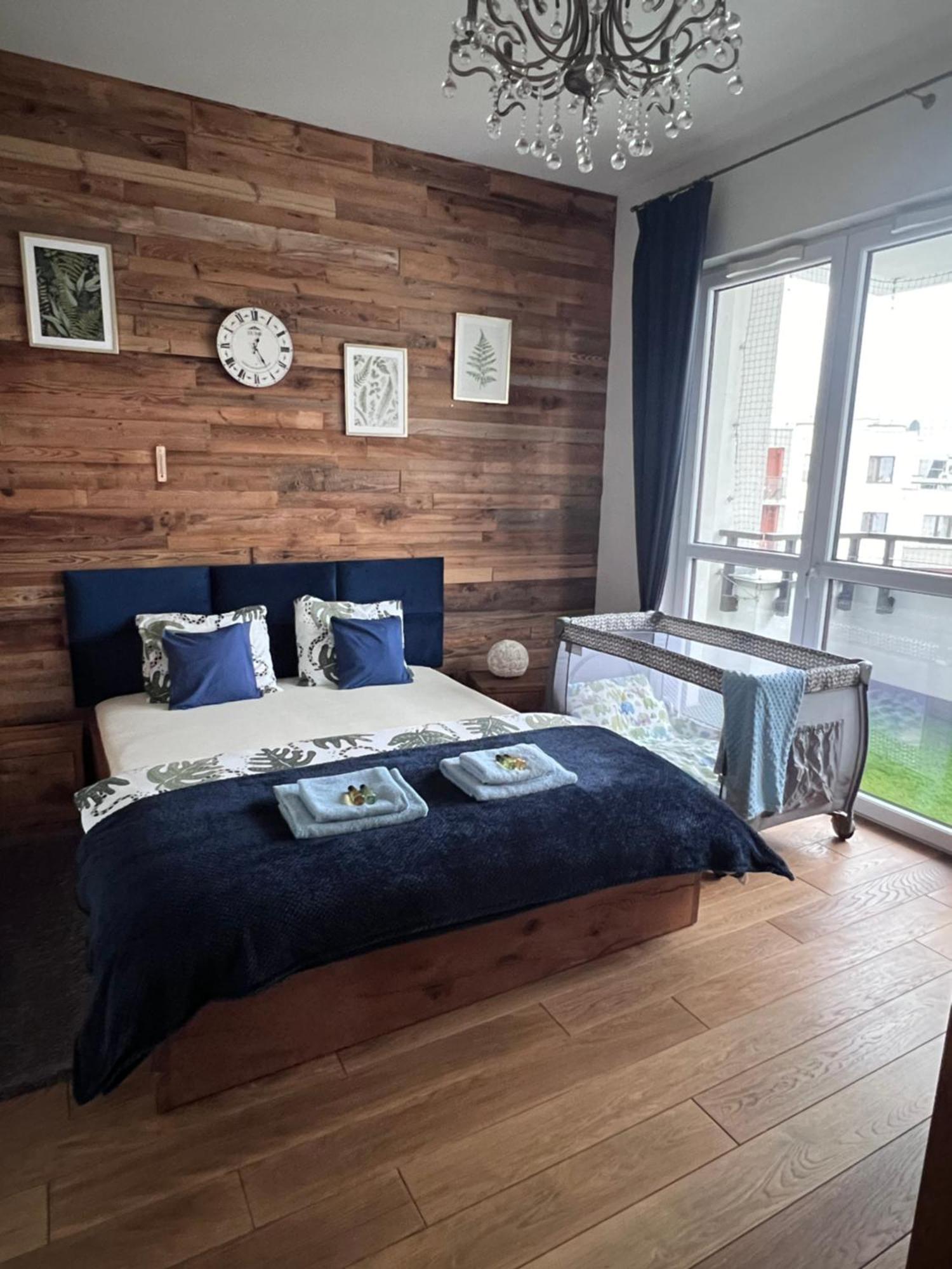 Lake Park Apartament With Free Parking Airport Netflix Daire Varşova Dış mekan fotoğraf