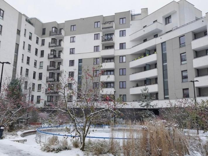 Lake Park Apartament With Free Parking Airport Netflix Daire Varşova Dış mekan fotoğraf