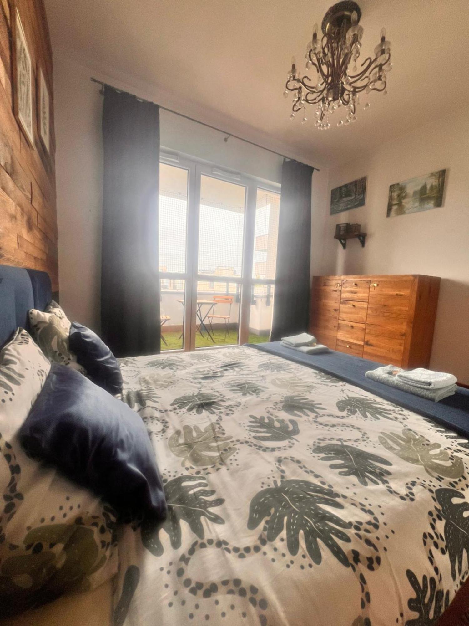Lake Park Apartament With Free Parking Airport Netflix Daire Varşova Dış mekan fotoğraf